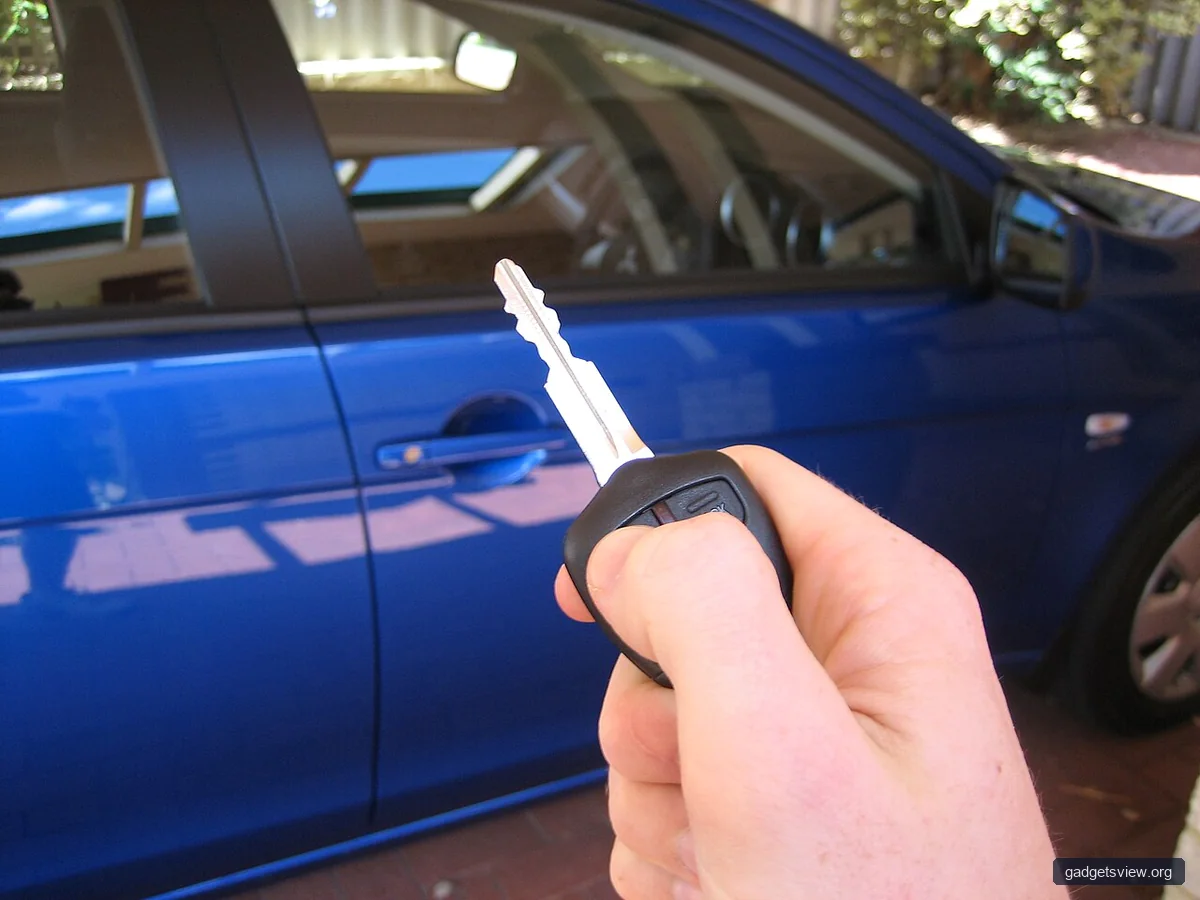 Remote keyless system - Remote Control Car Kit